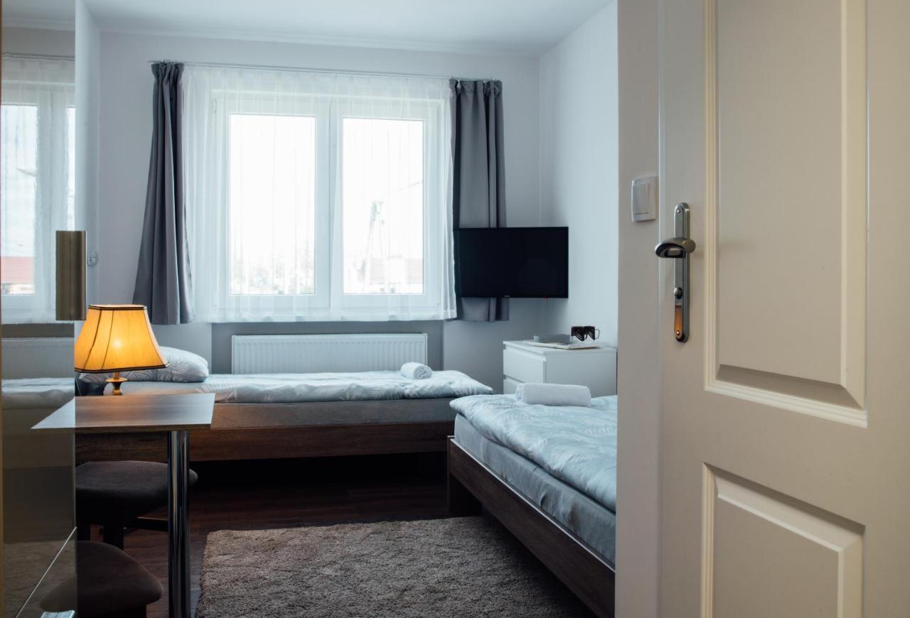 Motelik Janowski Szprotawa エクステリア 写真