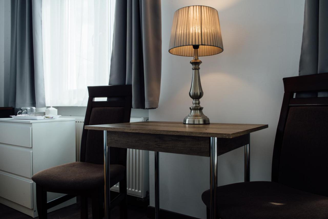 Motelik Janowski Szprotawa エクステリア 写真